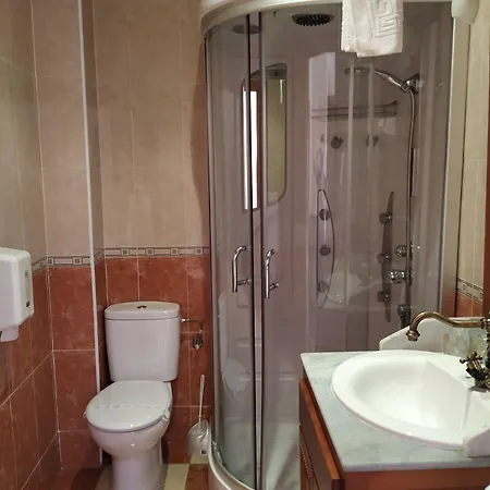 Julio Hotel